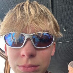 Meet your Posher, Ethan